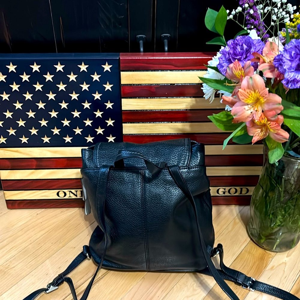 Vintage Coach leather backpack - Picture 2 of 8